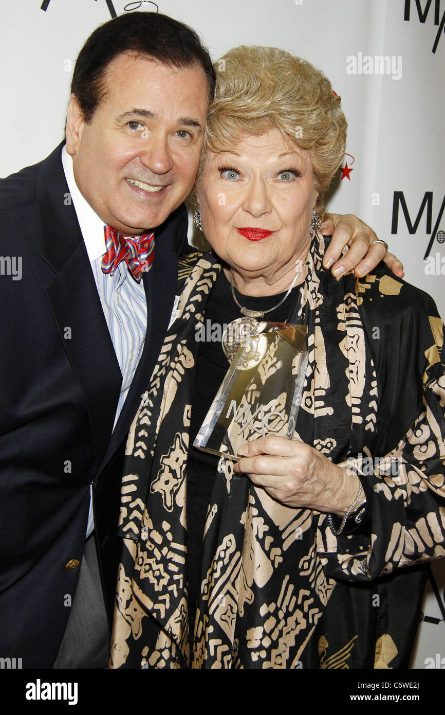 Lee Roy risme e Marilyn Maye 2010 MAC Awards tenutosi a B.B. King's. La città di New York, Stati Uniti d'America - 04.05.10 Foto Stock