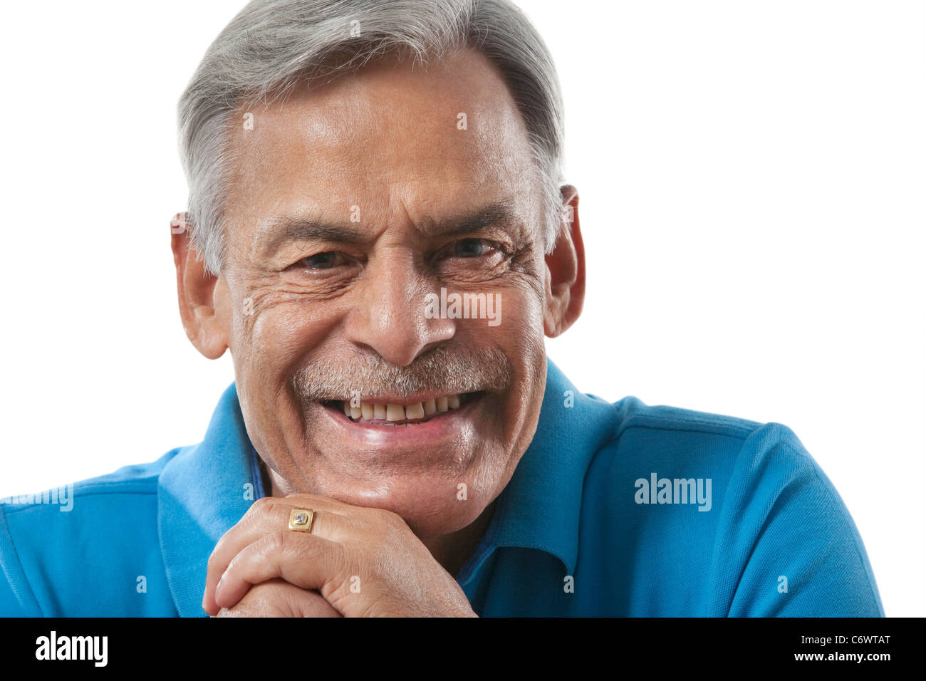 Ritratto di un vecchio uomo sorridente Foto Stock