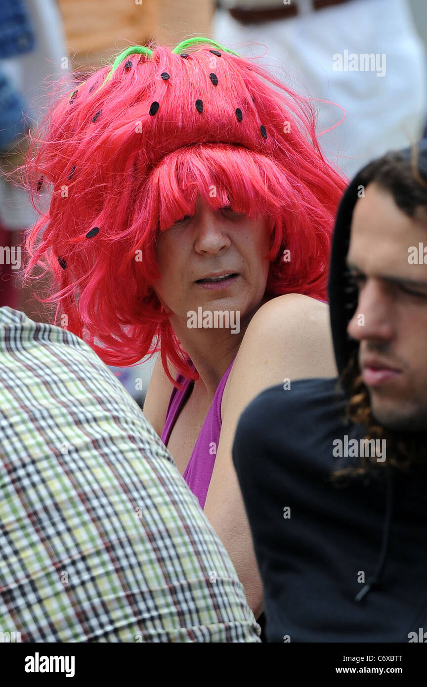 I vegetariani prendere parte all'annuale Veggie Pride Parade nel Meatpacking District di New York City, Stati Uniti d'America il 16 maggio 2010. Foto Stock