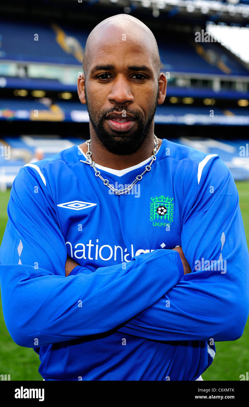 DJ Spoony aka Johnathan Joseph partita di calcio di beneficenza in aiuto di Fibrosi Cistica Trust detenute a Stamford Bridge di Londra - Inghilterra - Foto Stock