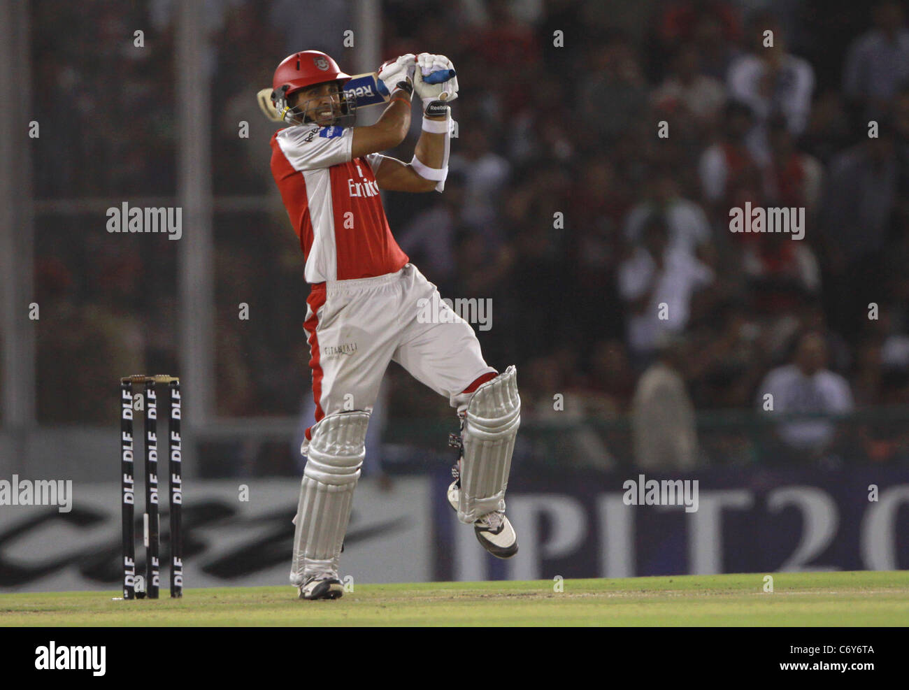 Kings XI Punjab Player Mahela Jayawardene durante il Premier indiano League 3 Venti20 cricket match di concorrenza tra Kings Foto Stock