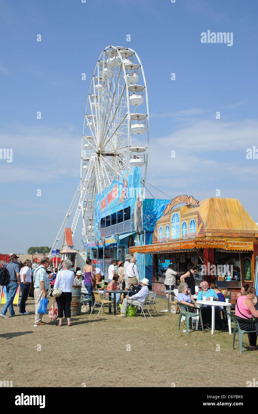 Visitatori presso il grande Dorset fiera a vapore a sud verso il basso DORSET REGNO UNITO Inghilterra impostato su 650 acri di terreno nella campagna inglese Foto Stock