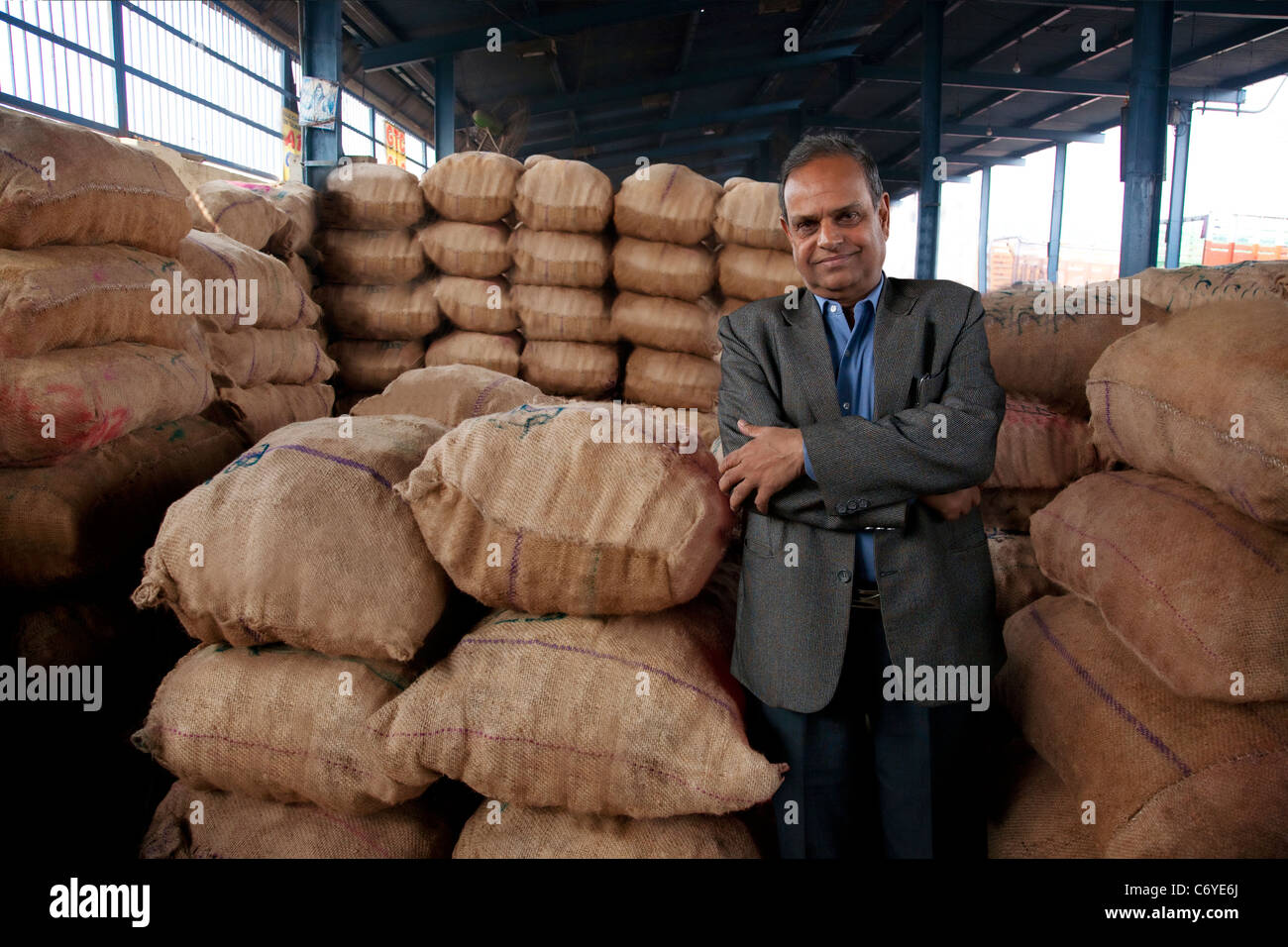 Ritratto di un commerciante di prodotti alimentari Foto Stock