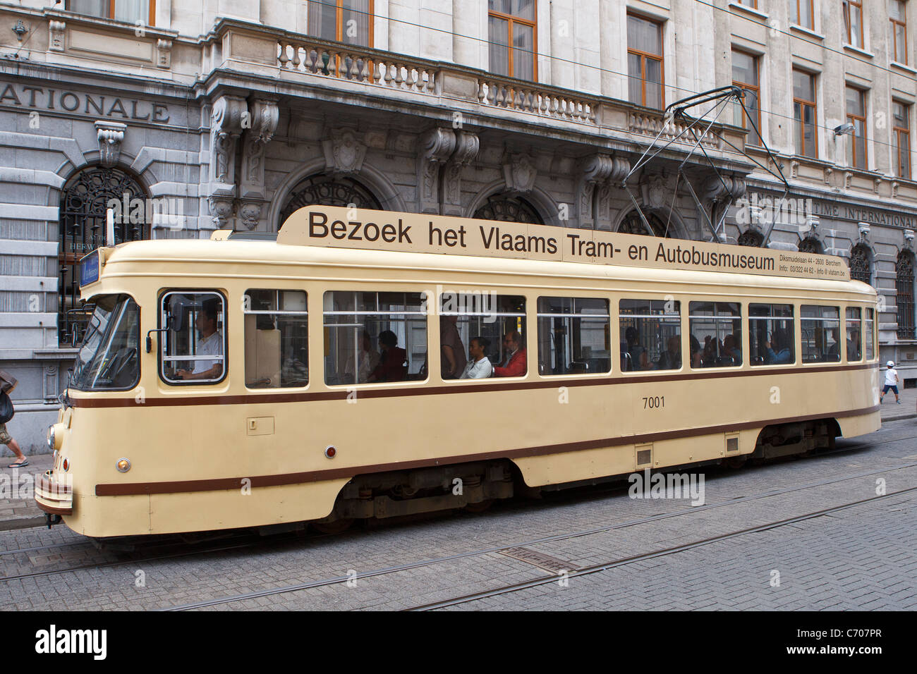 Antiquariato trasporti tram street Anversa in Belgio Foto Stock