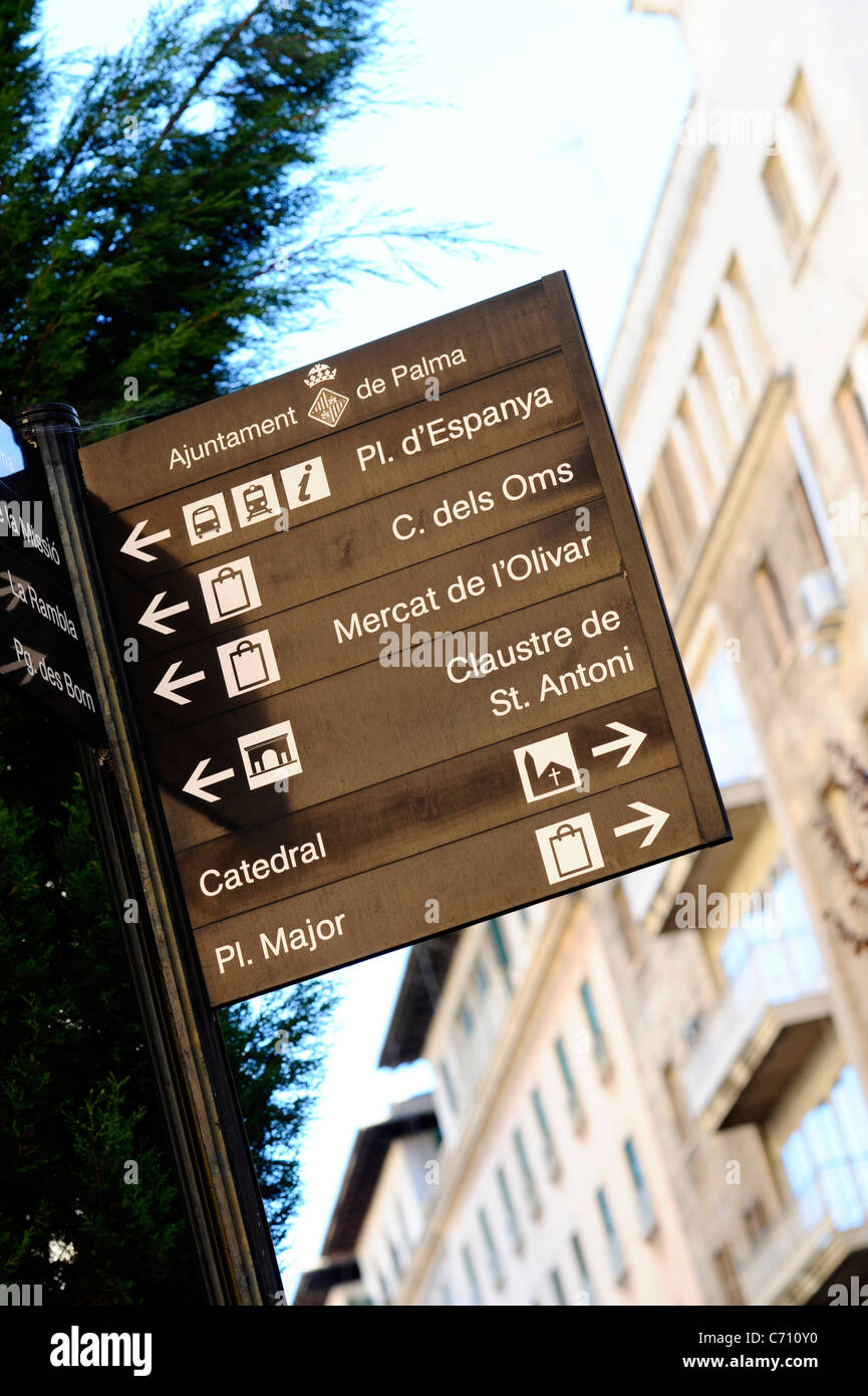 Indicazioni stradali in Palma di Mallorca Foto Stock