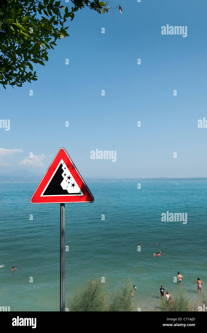 "Stelle cadenti" accedi gli amanti la passerella a Sirmione, sul lago di Garda, regione Lombardia, Italia, Europa Foto Stock