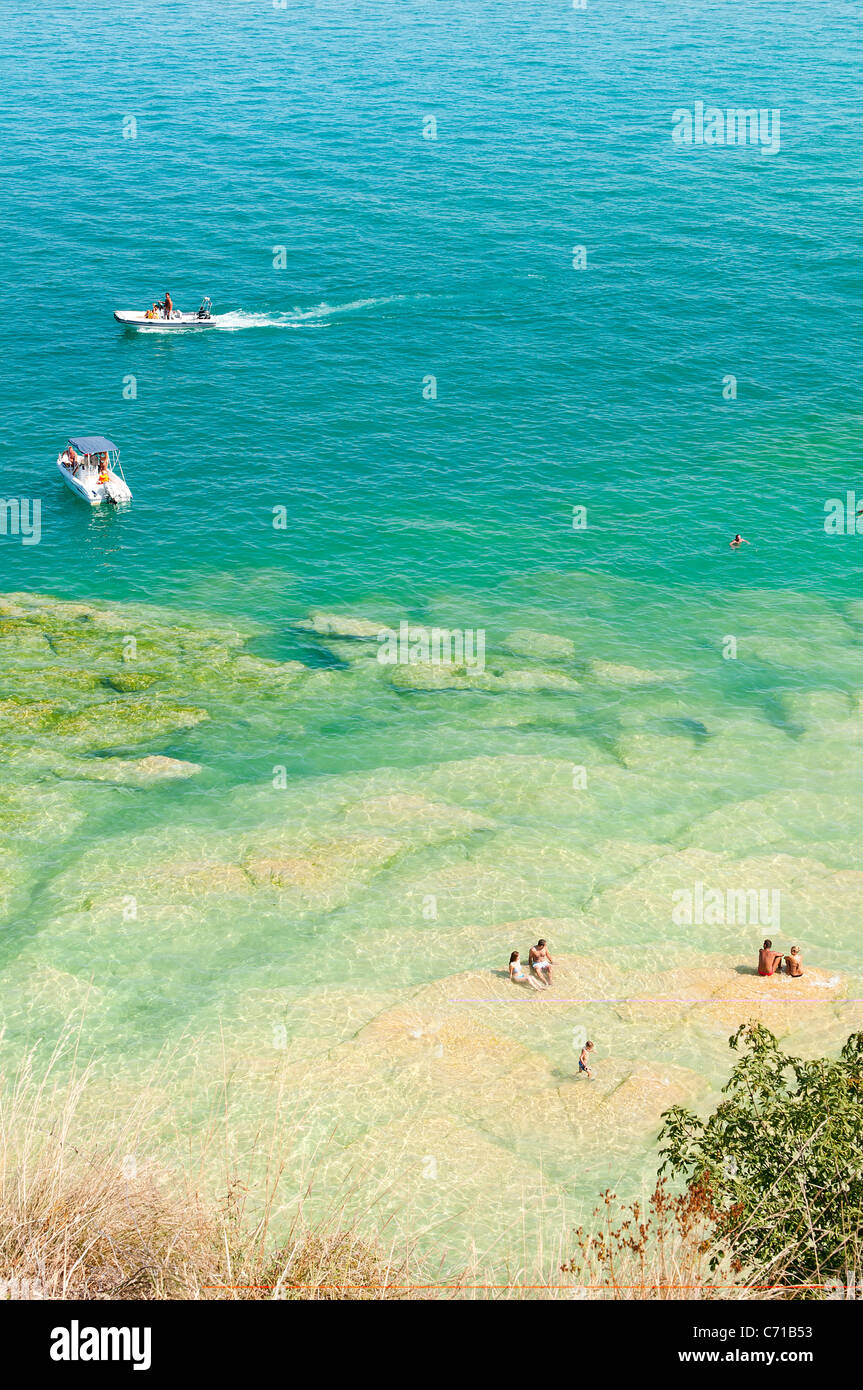 Il Lago di Garda a Sirmione, regione Lombardia, Italia Foto Stock