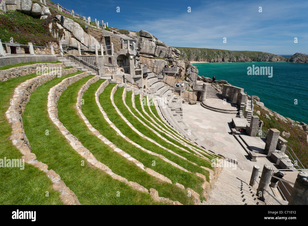 La vista del mare dalla Minack Theatre. Foto Stock