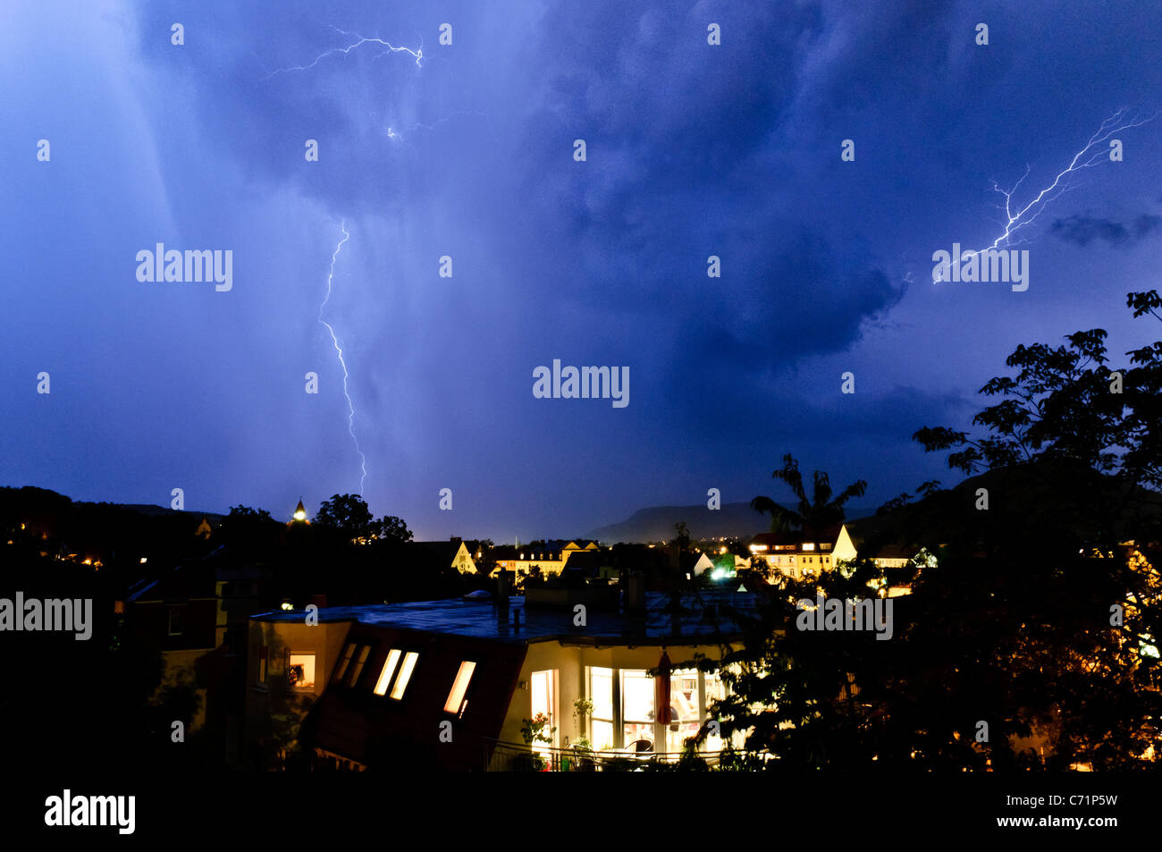 Spettacolare tempesta di notte, Jena, Turingia, Germania, Europa Foto Stock