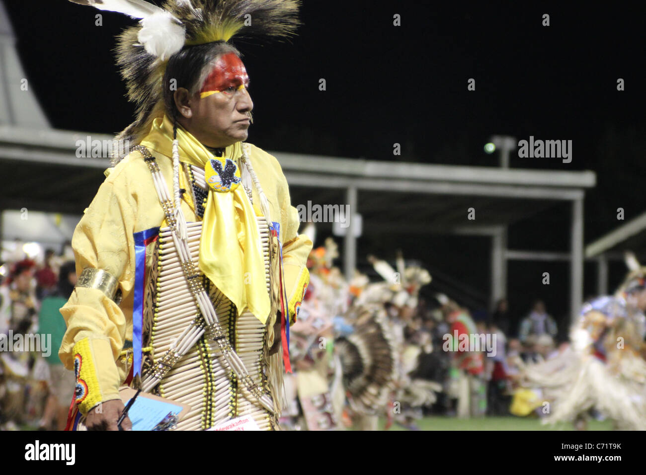 Shakopee Mdewakanton Sioux Comunità Wacipi Pow Wow, Native American dance festival - La danza di erba Foto Stock