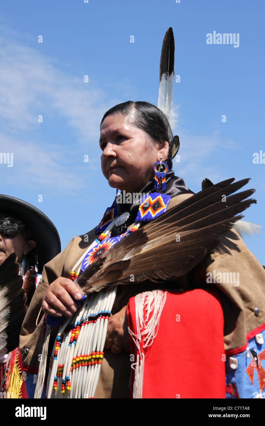 Shakopee Mdewakanton Sioux Comunità Wacipi Pow Wow, Native American dance festival - Ritratto di Native American ballerina Foto Stock