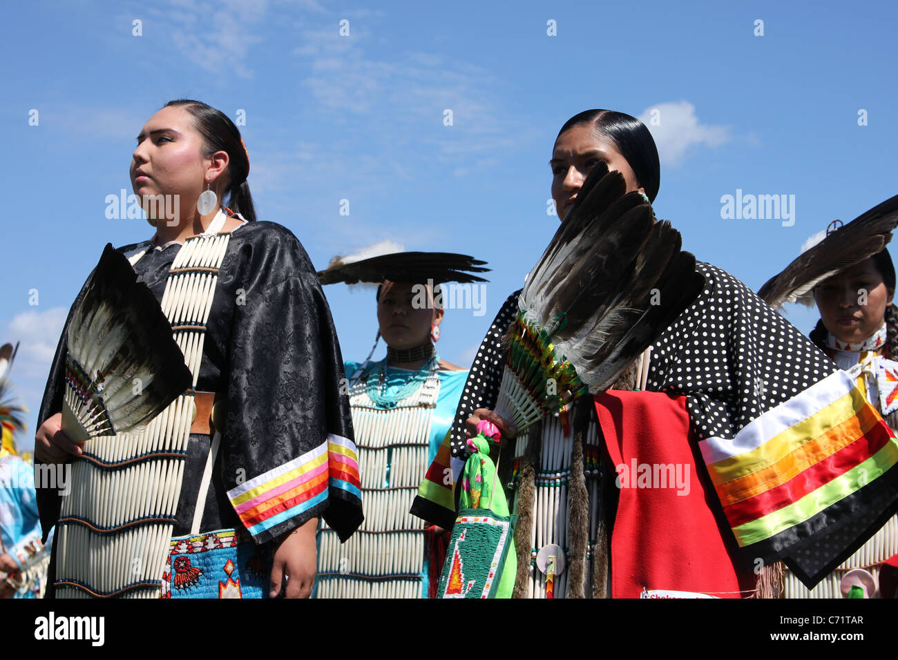 Shakopee Mdewakanton Sioux Comunità Wacipi Pow Wow, Native American dance festival - Ritratto di Native American ballerina Foto Stock