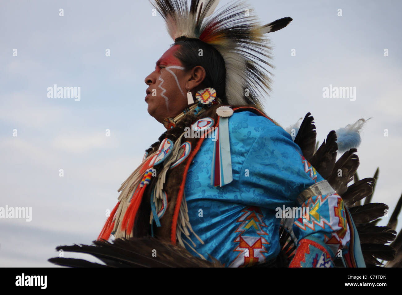 Shakopee Mdewakanton Sioux Comunità Wacipi Pow Wow, Native American dance festival - Ritratto di Native American ballerina Foto Stock