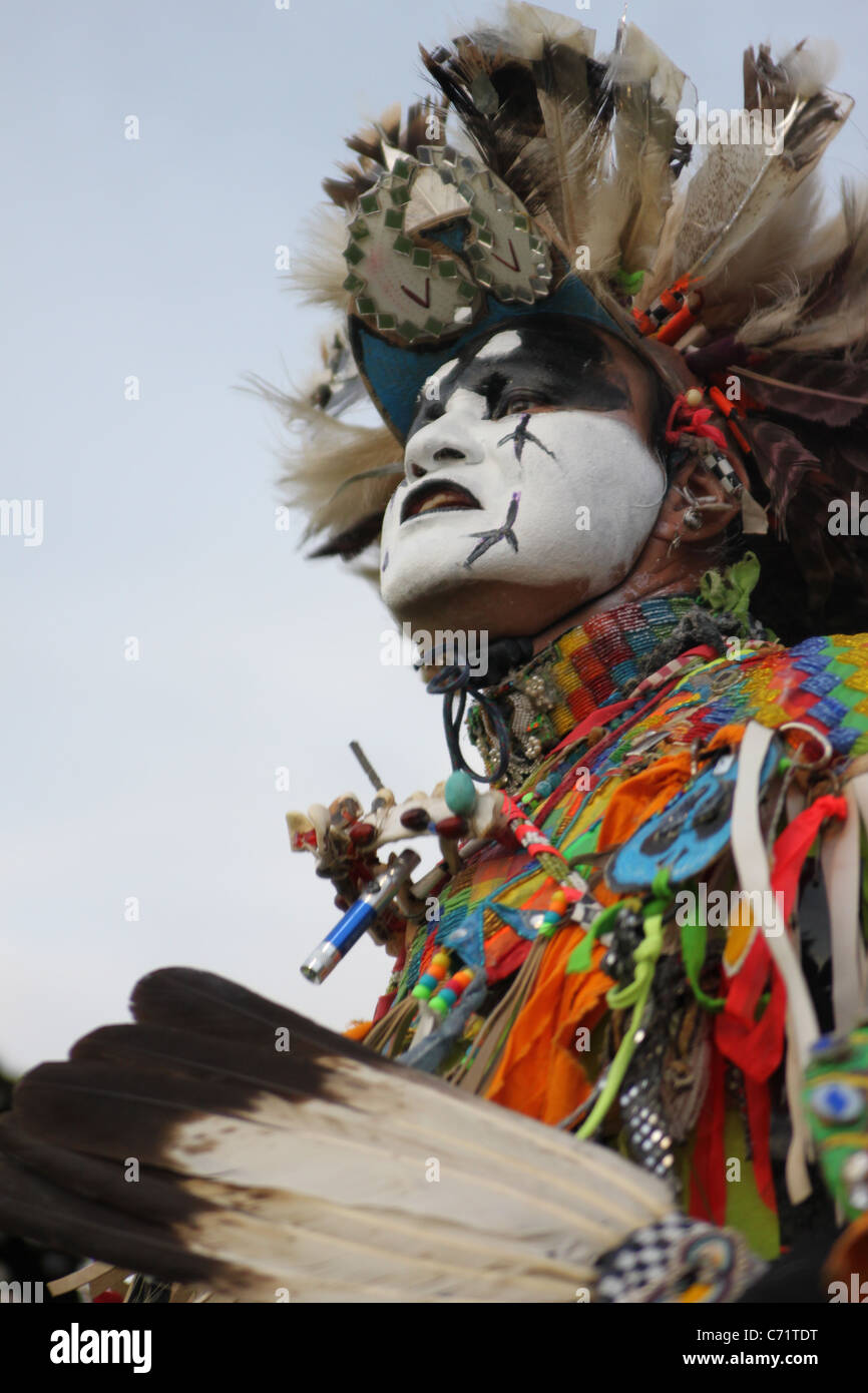 Shakopee Mdewakanton Sioux Comunità Wacipi Pow Wow, Native American dance festival - Ritratto di Native American ballerina Foto Stock