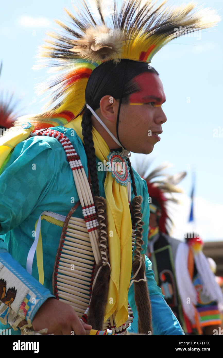Shakopee Mdewakanton Sioux Comunità Wacipi Pow Wow, Native American dance festival - Ritratto di Native American ballerina Foto Stock