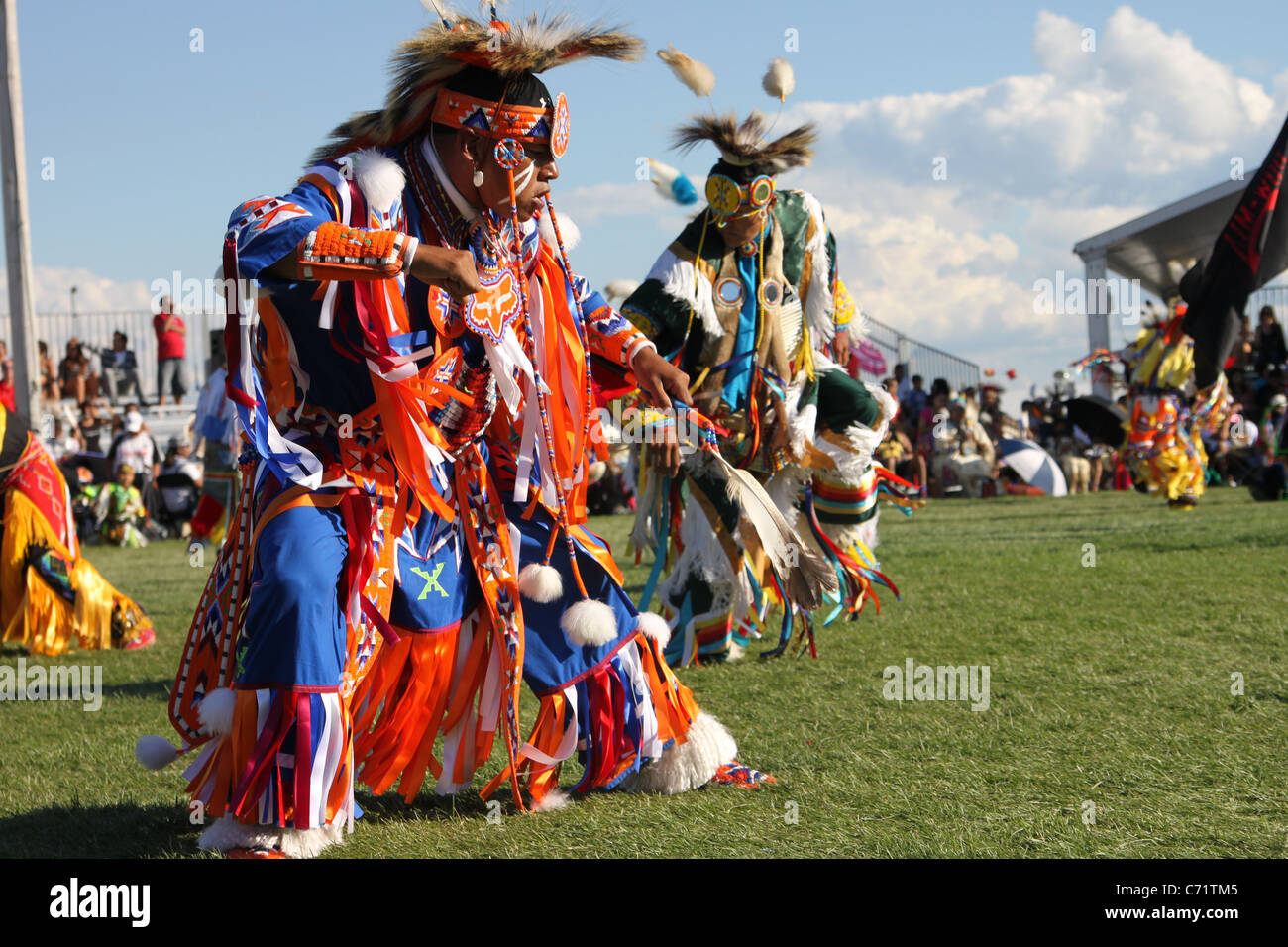 Shakopee Mdewakanton Sioux Comunità Wacipi Pow Wow, Native American dance festival - Ritratto di Native American ballerina Foto Stock