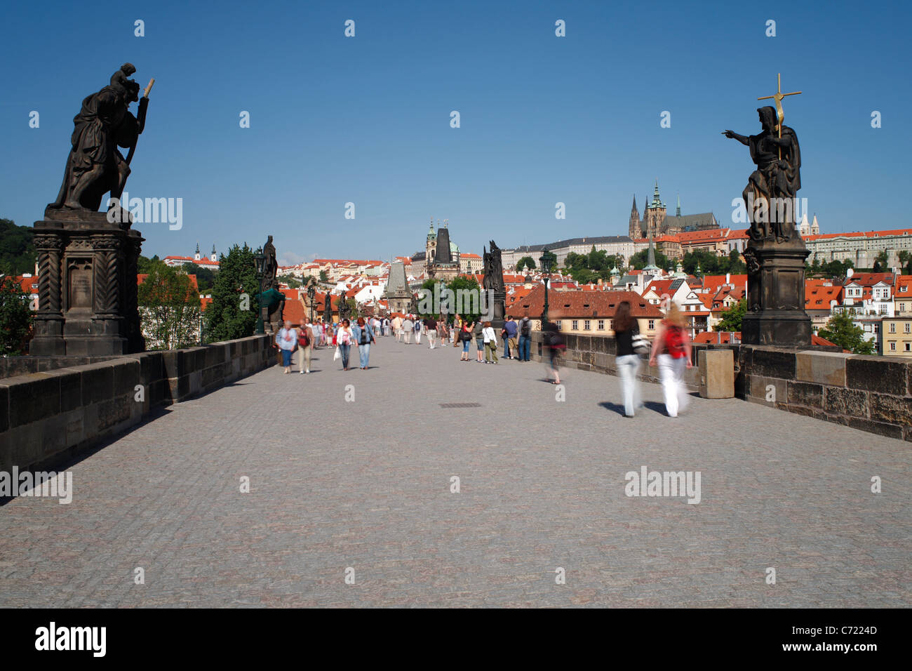 Charles Bridge, Praga, Sito Patrimonio Mondiale dell'UNESCO, Repubblica Ceca, Europa Foto Stock