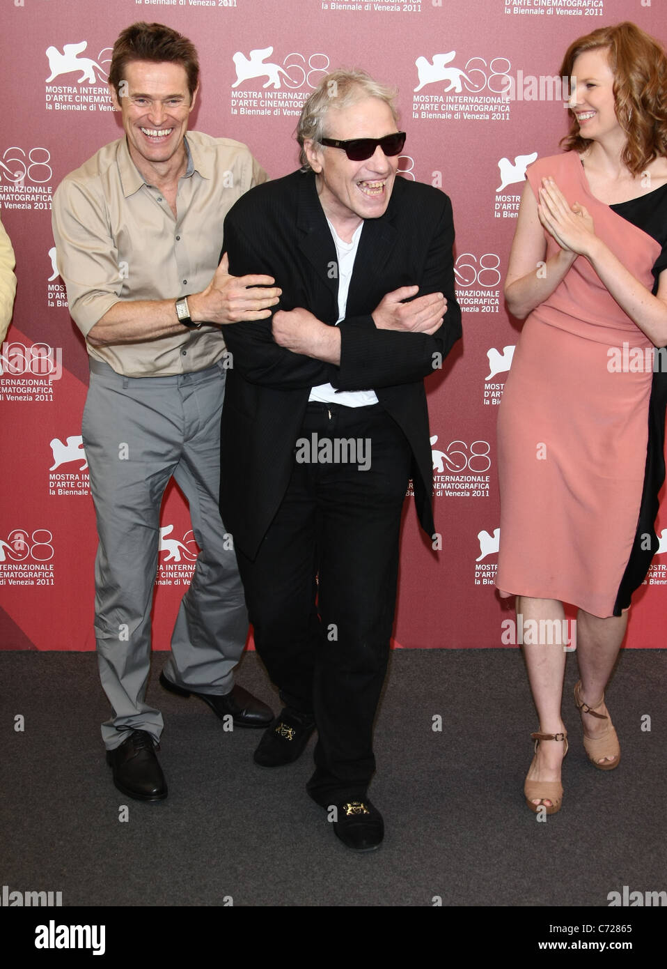 WILLEM DEFOE & Abel Ferrara & SHANYN LEIGH 4:44 Ultimo giorno sulla Terra. PHOTOCALL. 68ESIMO FESTIVAL DEL CINEMA DI VENEZIA LIDO Venezia Italia 07 Foto Stock