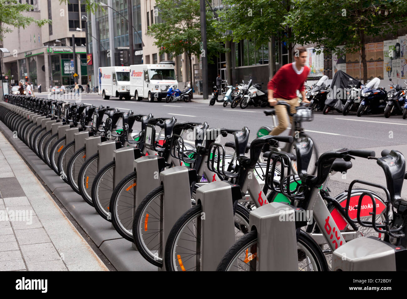 Canada,Quebec,Montreal, inter city bike la stazione di noleggio denominato Bixi Foto Stock