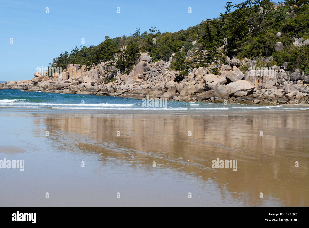 Spiaggia della Baia di firenze, Magnetic Island, Queensland, Australia Foto Stock
