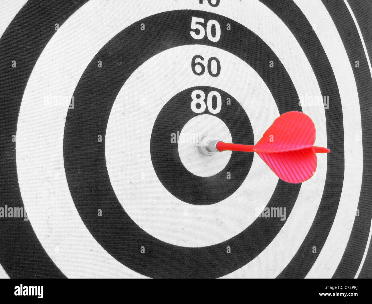 Dart in bull's eye Foto Stock