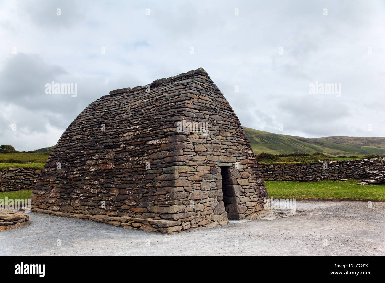 Il Gallarus Oratorio, la penisola di Dingle, nella contea di Kerry, Repubblica di Irlanda Foto Stock