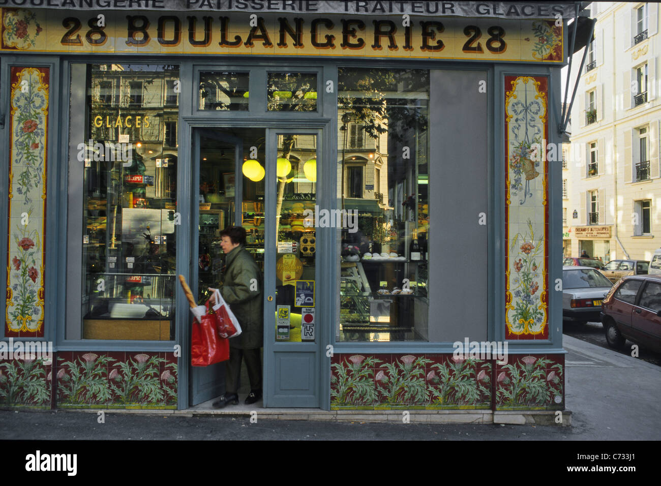 Tipica boulangerie a Parigi Foto stock - Alamy