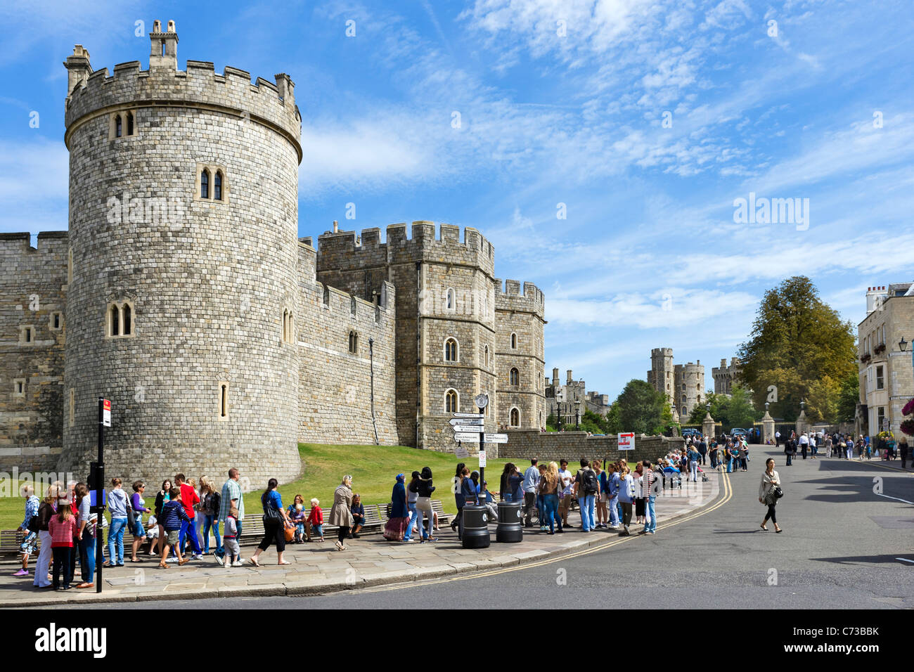 Il Castello di Windsor e dalla High Street, Windsor, Berkshire, Inghilterra, Regno Unito Foto Stock