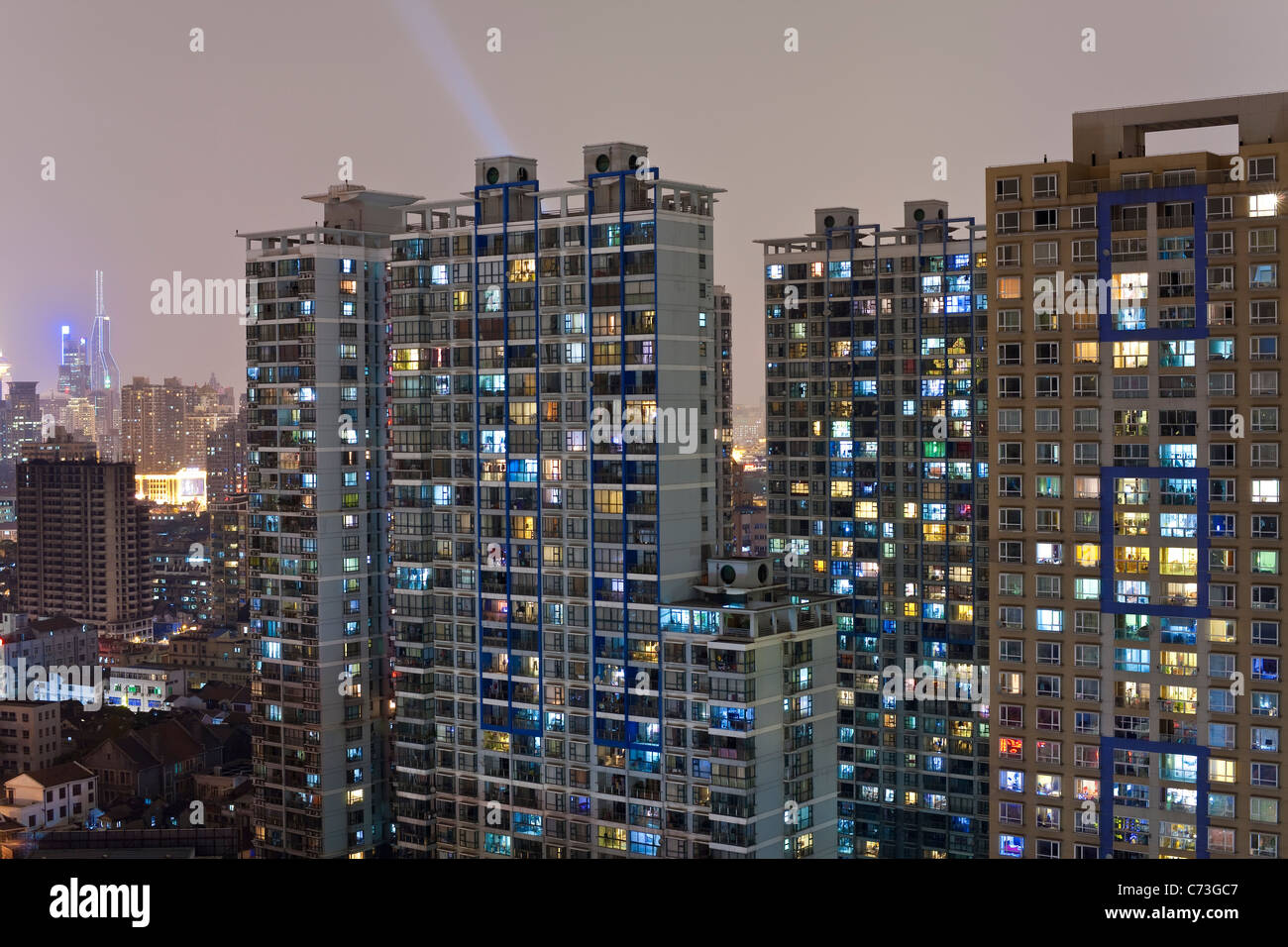 Edifici di appartamenti nel centro di Shanghai, Shanghai, Cina Foto Stock