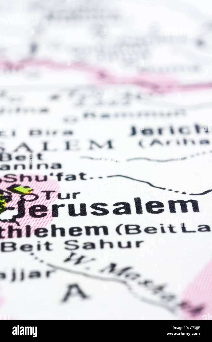 Un'immagine ravvicinata di Gerusalemme sulla mappa, capitale dello Stato di Israele. Foto Stock
