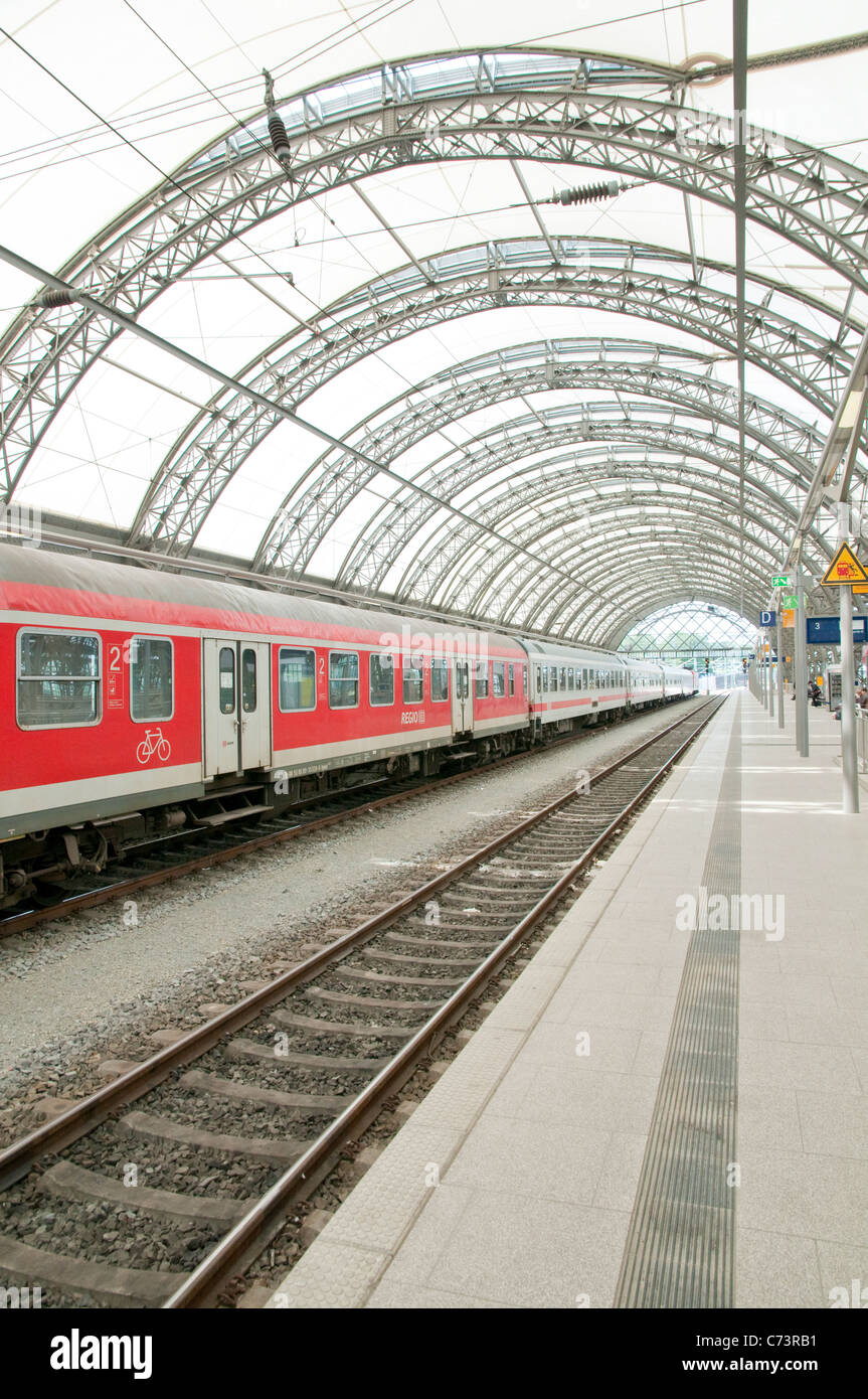 Dresden Hauptbahnhof stazione principale, lo Stato Libero di Sassonia, Germania, Europa Foto Stock