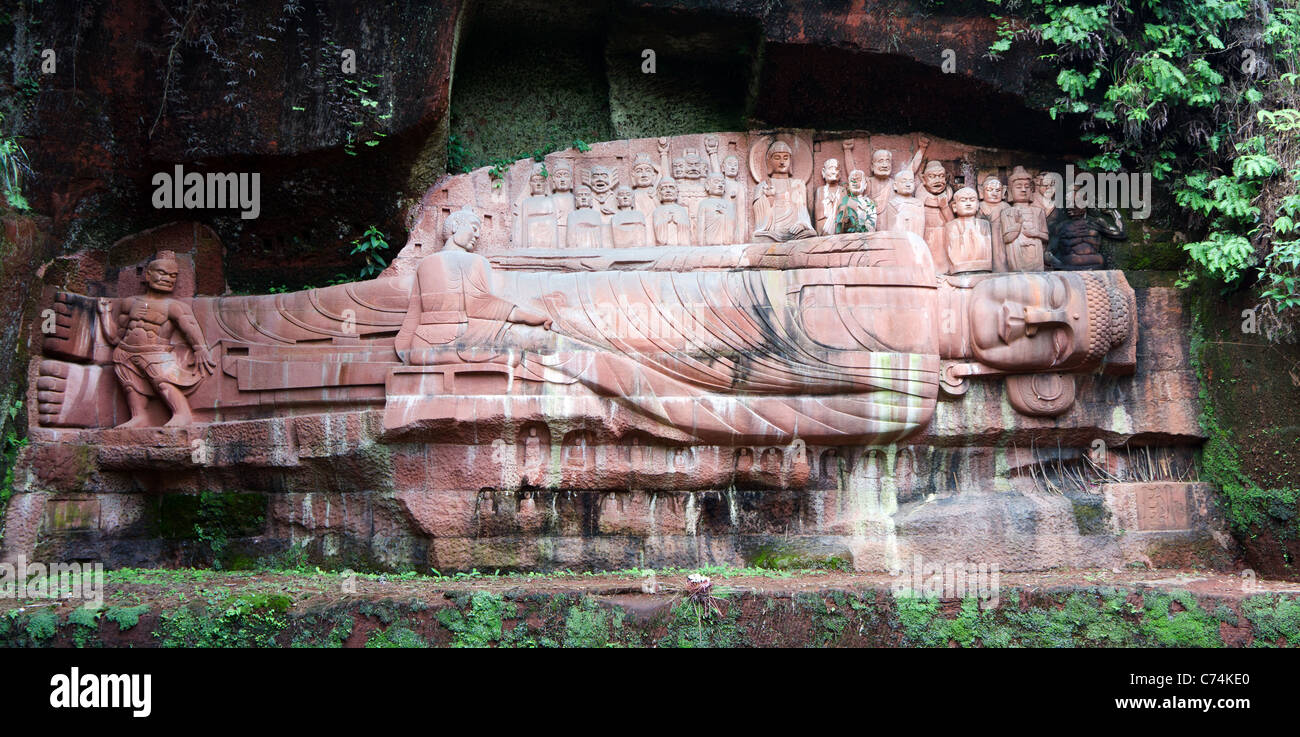Sleeping Buddha, Oriental Buddha Park (Dongfang Fodu Gongyuan), Leshan, Cina Foto Stock