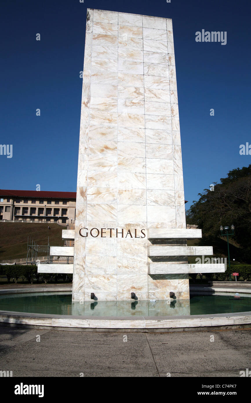 Goethals monumento commemorativo presso il Canale di Panama amministrazione edificio, Panama City. Foto Stock