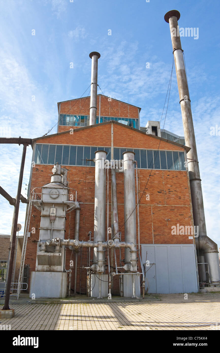 Officine di produzione del gas nella factory di Atene (Grecia). Foto Stock