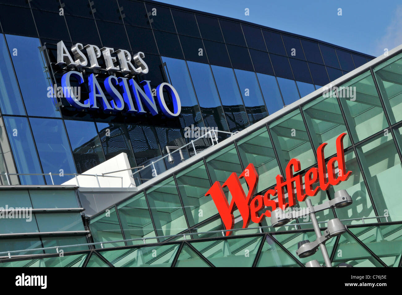 Cartello d'affari Aspers Casino presso il centro commerciale Stratford City Westfield a Stratford City Newham East London Inghilterra Regno Unito Foto Stock