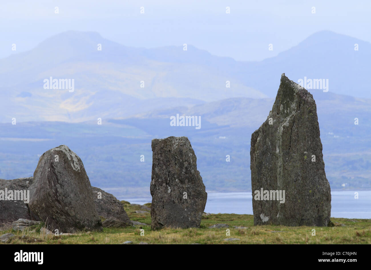 Il Cashakeelty Stone Circle & pietra allineamento, la penisola di Beara, Co Kerry, Rep di Irlanda Foto Stock