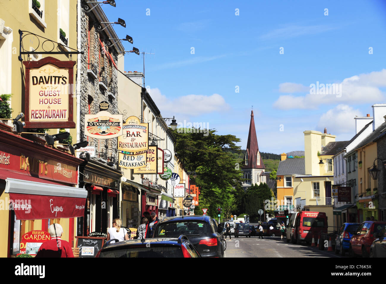 Henry Street, Kenmare, Co Kerry, Rep dell'Irlanda. Foto Stock