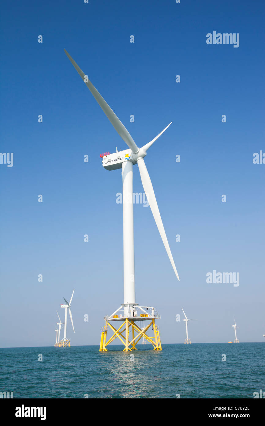 L'Ormonde offshore wind farm con 5 Mw turbine eoliche, la più grande turbina eolica del peccato del mondo, Cumbria, Regno Unito. Foto Stock