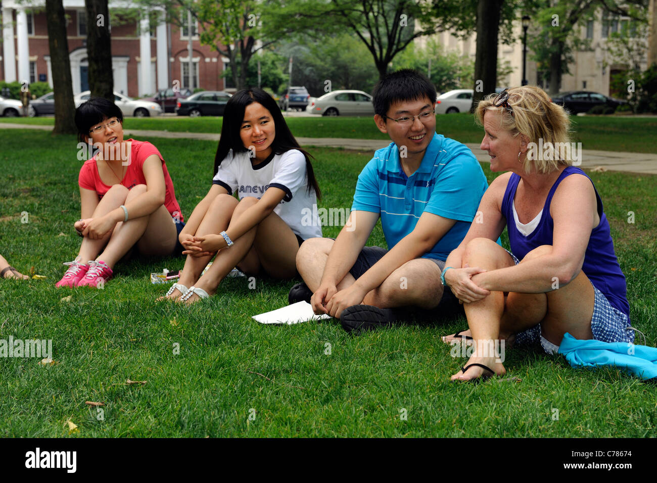 Gli studenti stranieri in una classe di lingua Inglese Institute presso la Yale University Summer School. Foto Stock