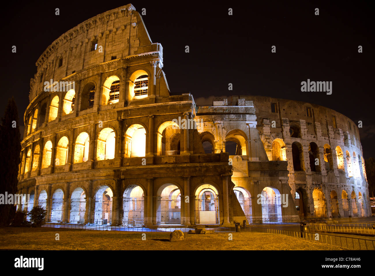 Il Colosseo di notte. Foto Stock