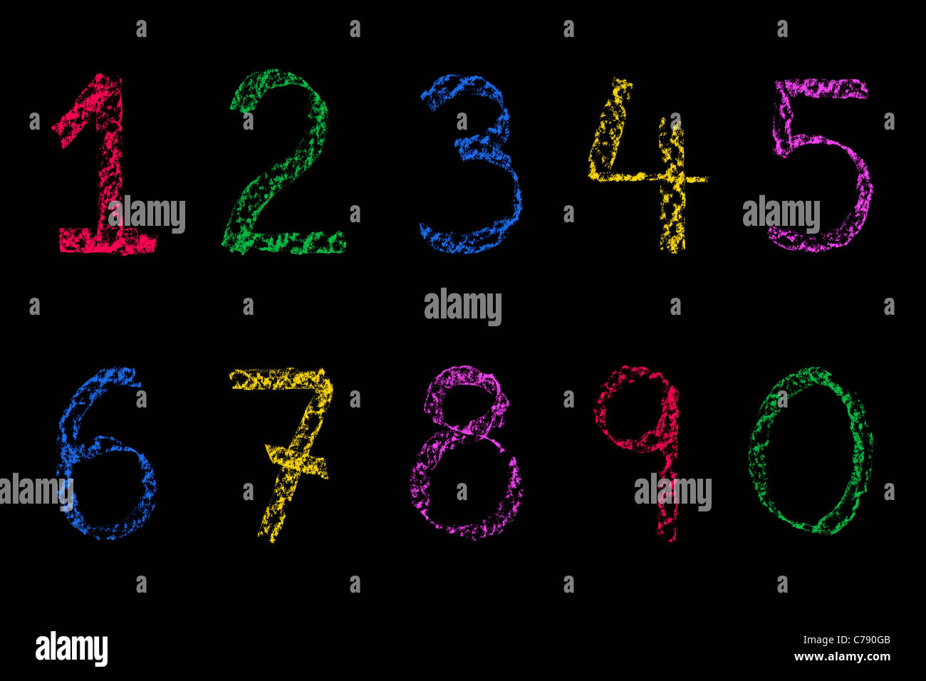 I numeri scritti a mano scritti su una lavagna in Chalk Foto Stock