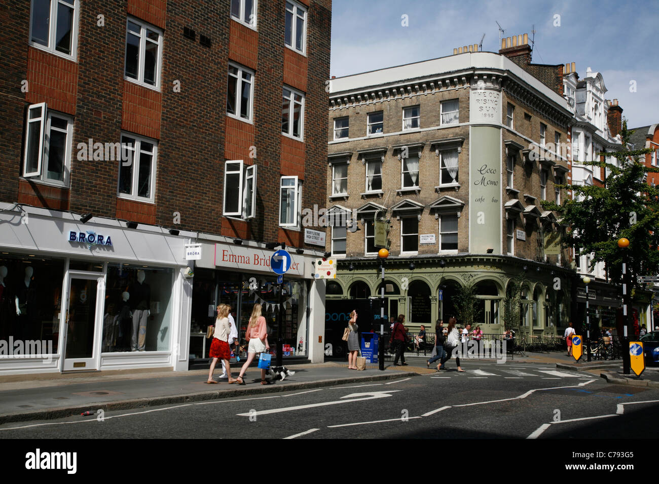 Coco Momo bar e ristorante all'angolo di Marylebone High Street e Paddington Street, Marylebone, London, Regno Unito Foto Stock