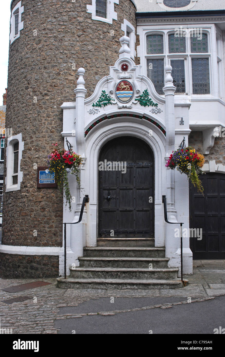 Porta alla Guidhall a Lyme Regis Dorset Inghilterra Foto Stock