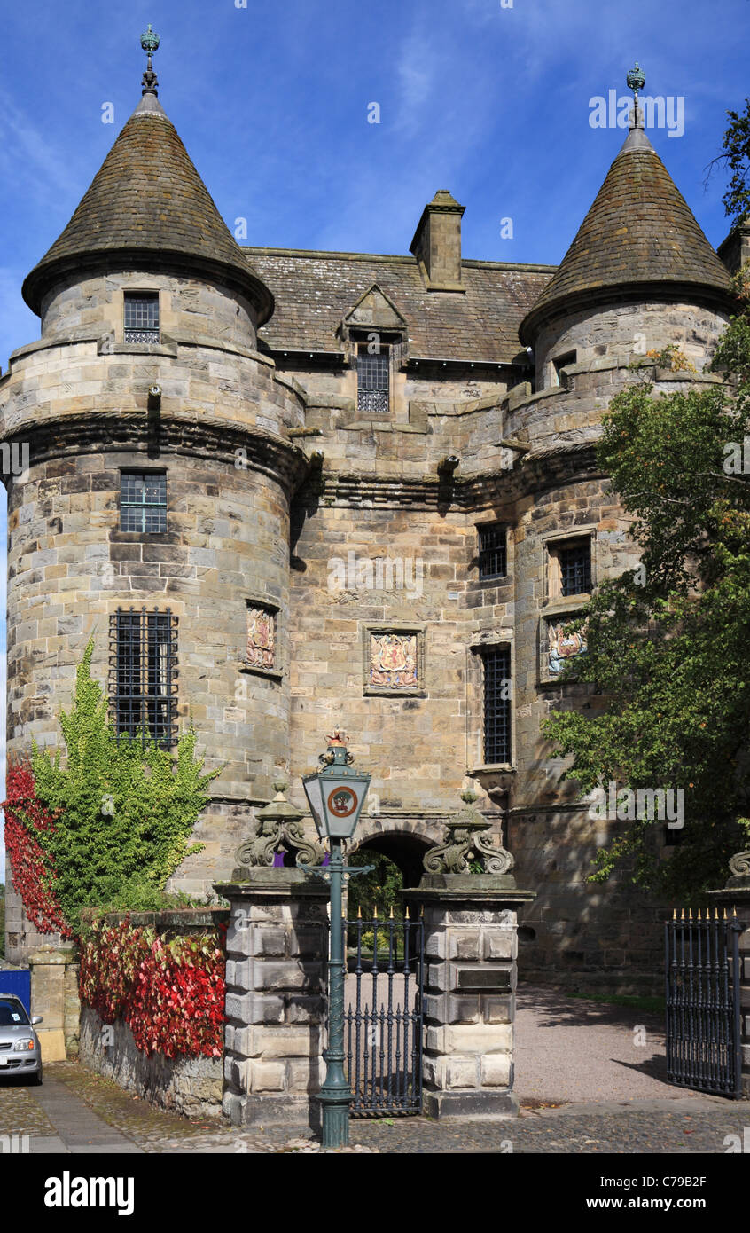 Falkland Palace un cinquecentesco edificio rinascimentale costruito da Re Giacomo IV e Giacomo V di Scozia Foto Stock