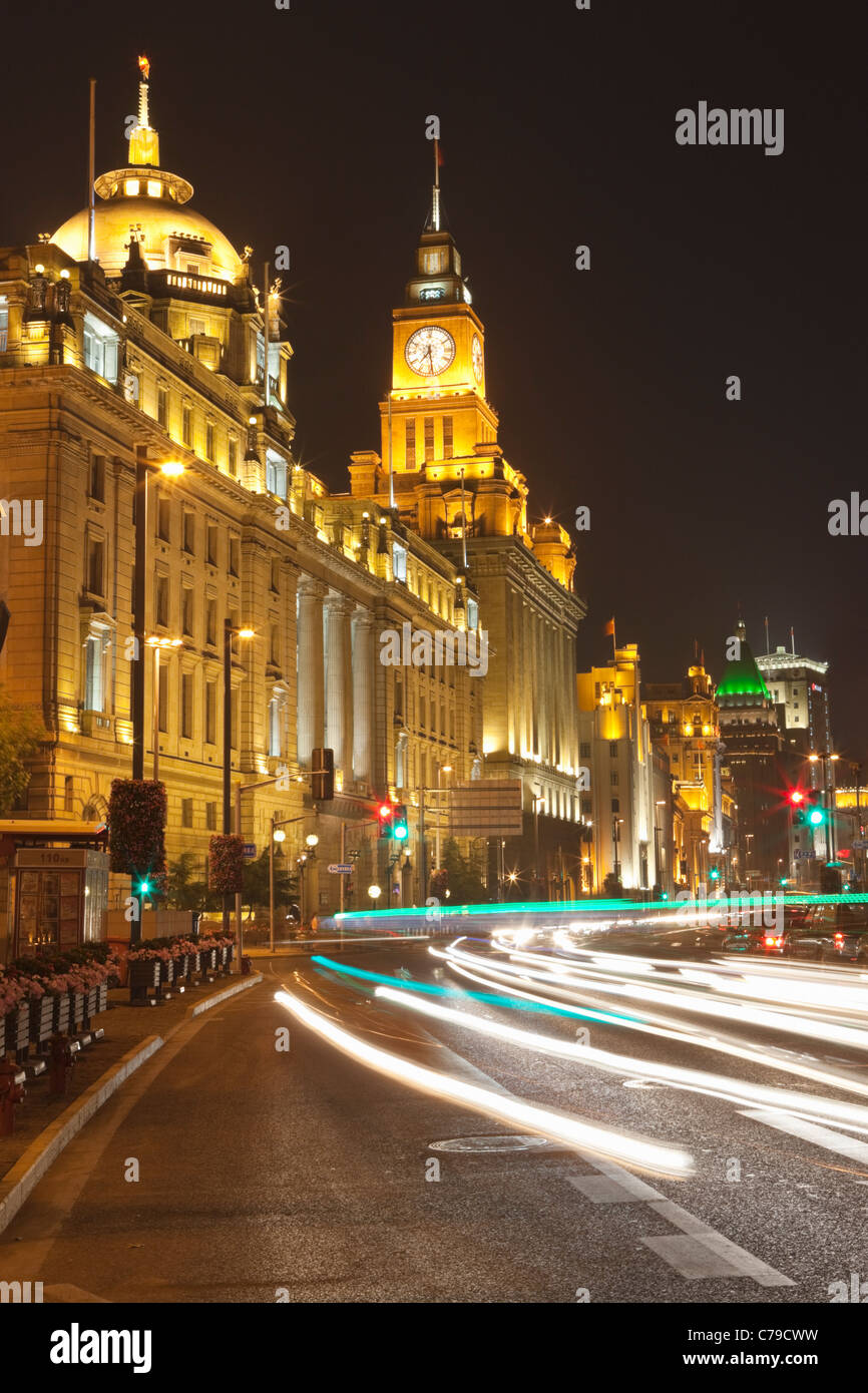 Auto sentieri sul Bund, Shanghai, Cina Foto Stock