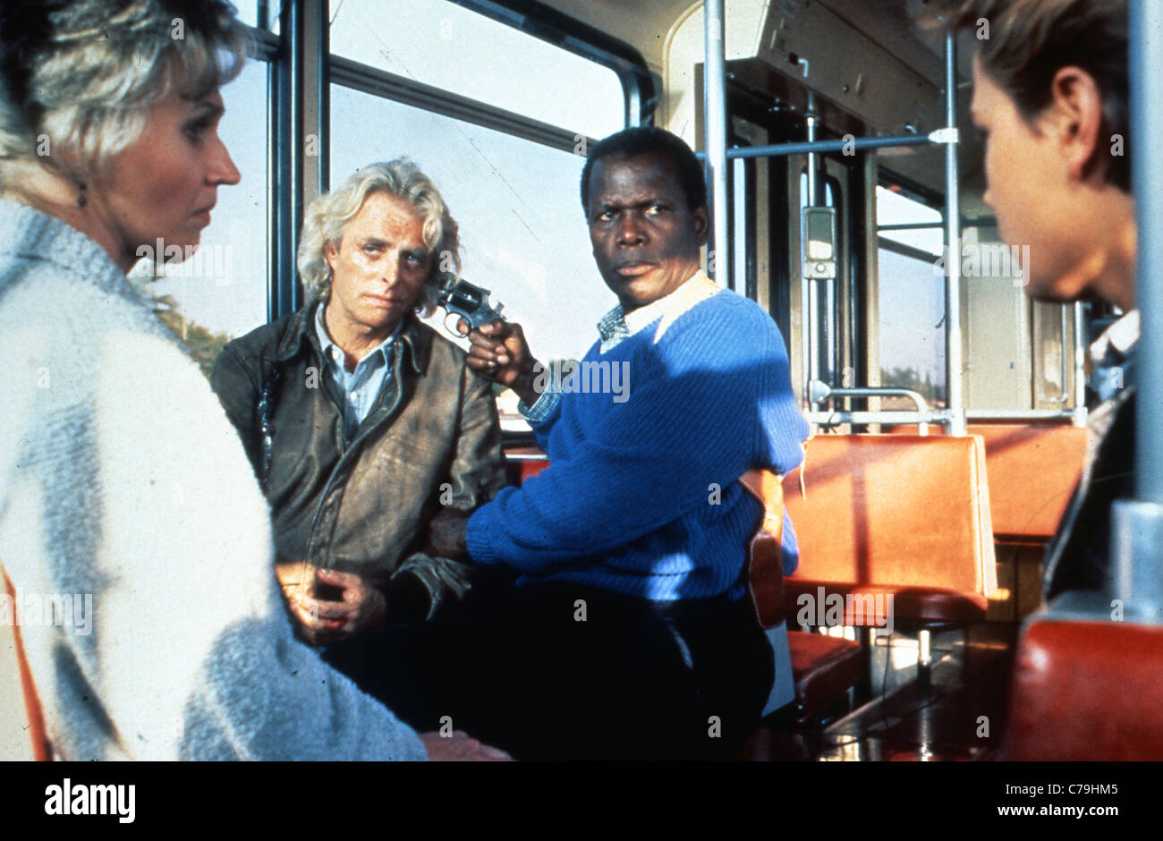 Poco NIKITA (1988) RIVER PHOENIX, SIDNEY POITNER Richard Benjamin (DIR) 002 COLLEZIONE MOVIESTORE LTD Foto Stock