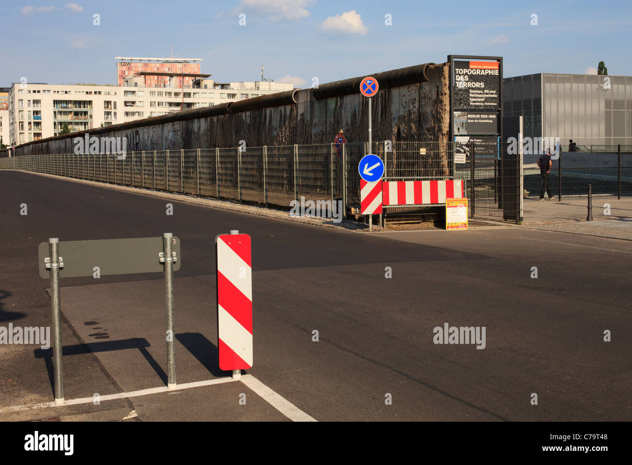 Resto del muro di Berlino vicino la Topographie des terrori museum, Germania. Foto Stock