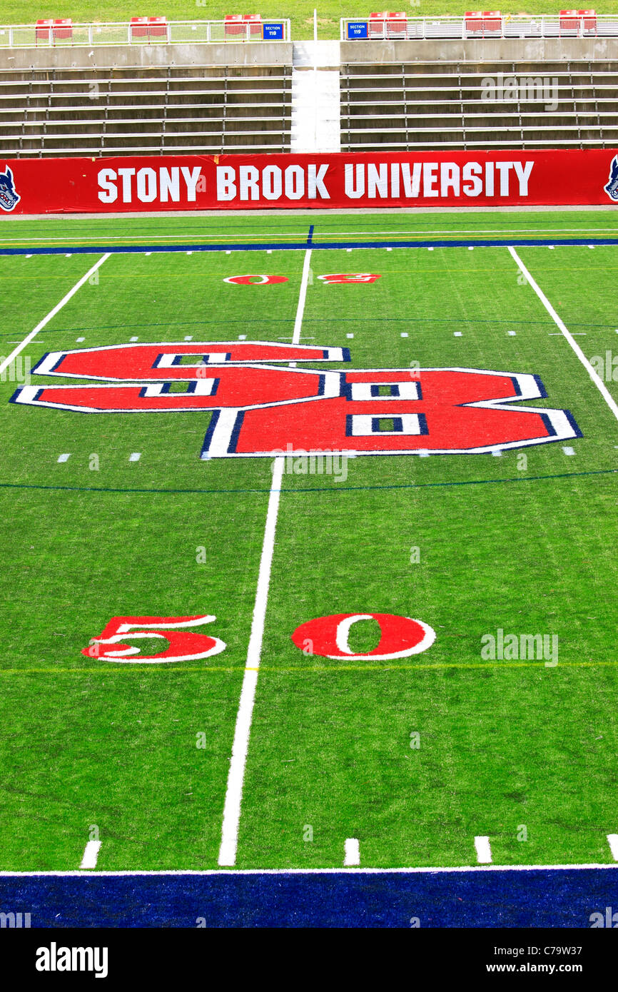 50 Linea di cantiere a LaValle Stadium Stony Brook University di Long Island NY Foto Stock