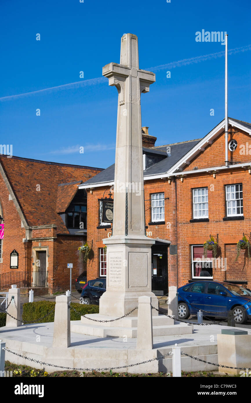 George & Dragon Out e Out Ristorante Pub, WW2 Memorial, la Causeway, Marlow, Buckinghamshire, Inghilterra, Regno Unito Foto Stock