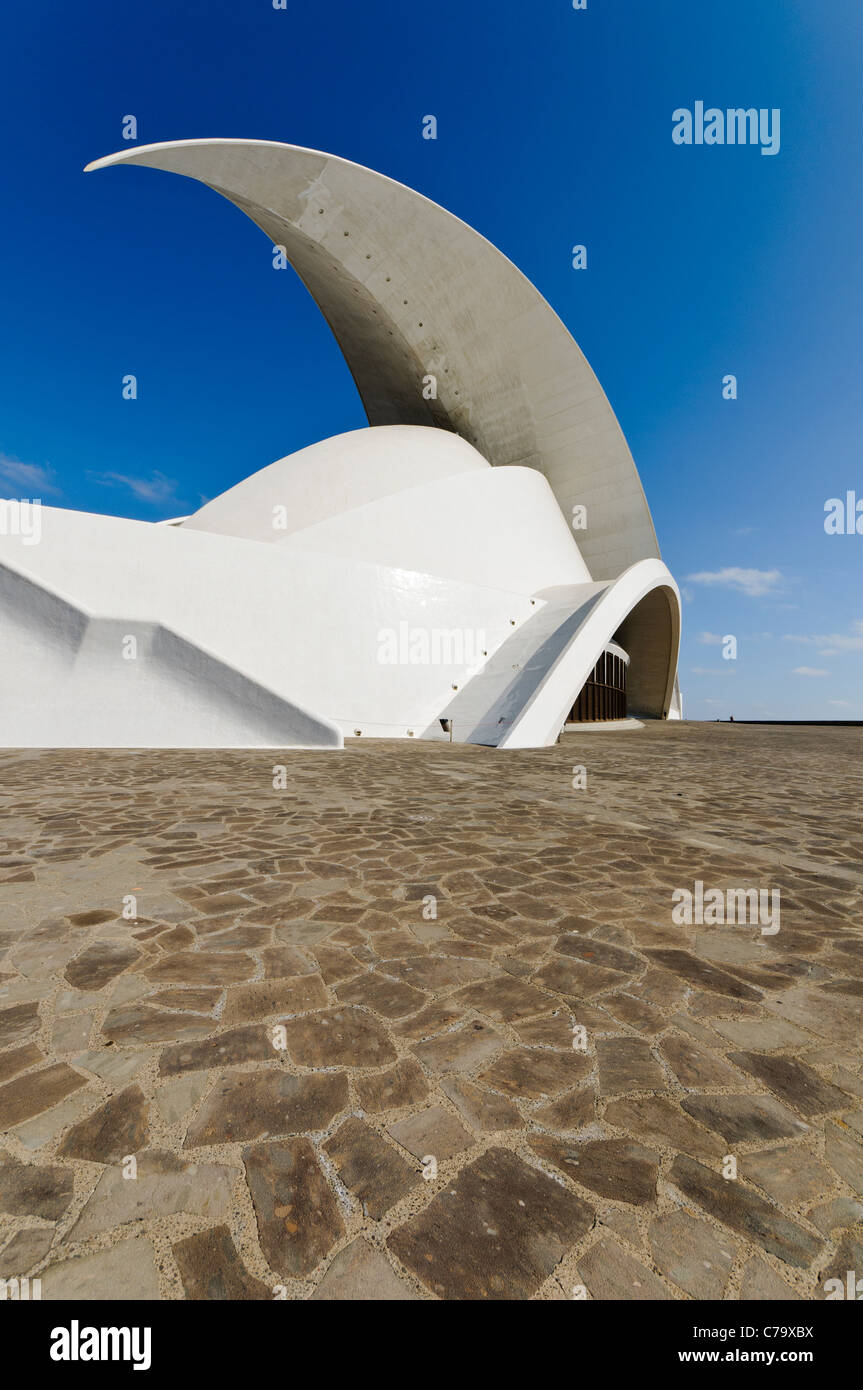 Auditorio de Tenerife, concert hall progettato dal famoso architetto Santiago Calatrava in stile avant-garde, Santa Cruz Tenerife Foto Stock